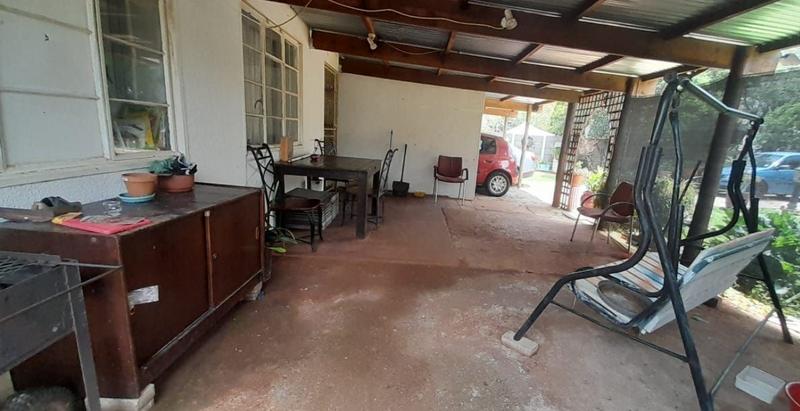 3 Bedroom Property for Sale in Rhodesfield Gauteng
