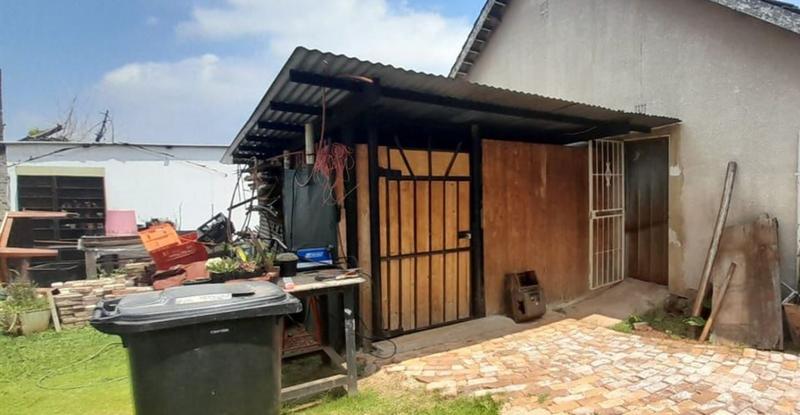 3 Bedroom Property for Sale in Rhodesfield Gauteng