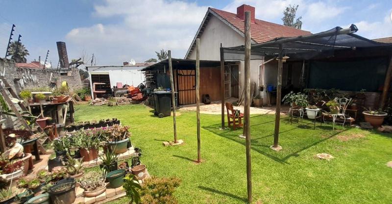3 Bedroom Property for Sale in Rhodesfield Gauteng