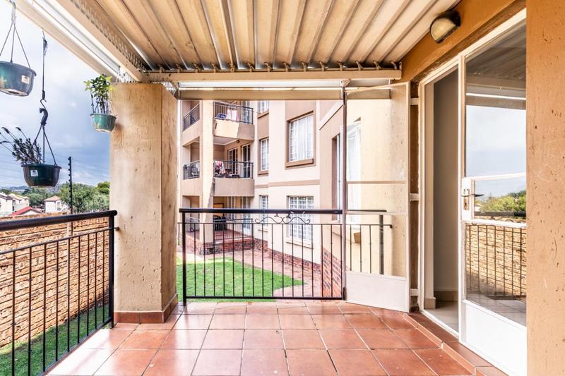 2 Bedroom Property for Sale in Meredale Gauteng