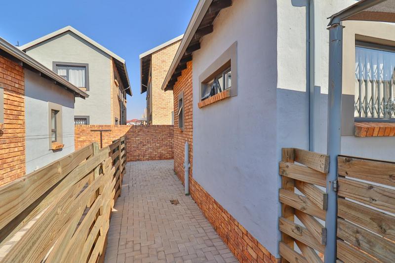 2 Bedroom Property for Sale in Clarina Gauteng