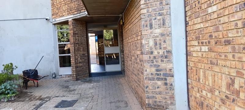 2 Bedroom Property for Sale in Pretoria North Gauteng