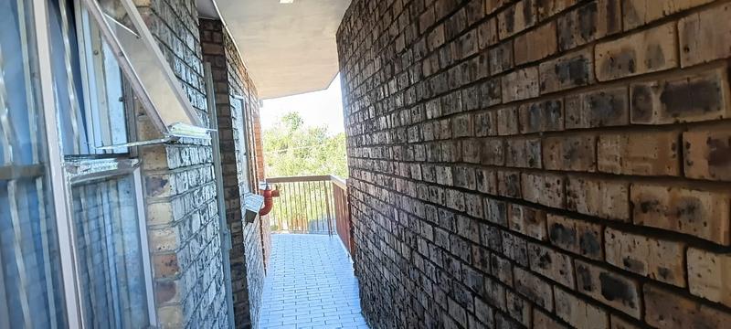 2 Bedroom Property for Sale in Pretoria North Gauteng