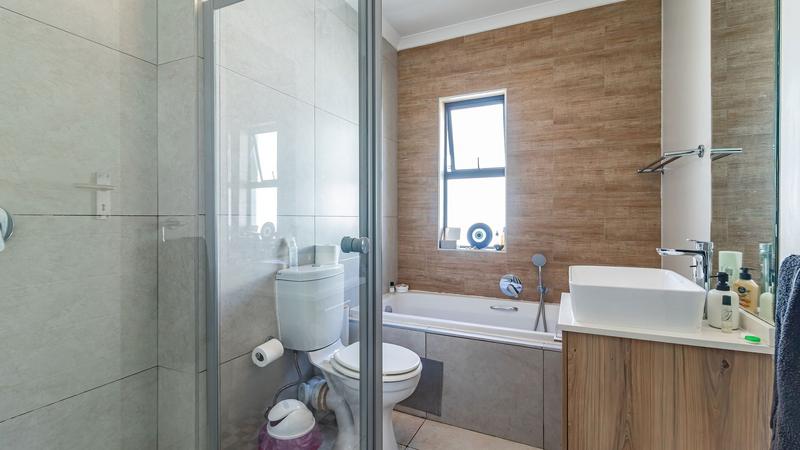 To Let 2 Bedroom Property for Rent in Modderfontein Gauteng