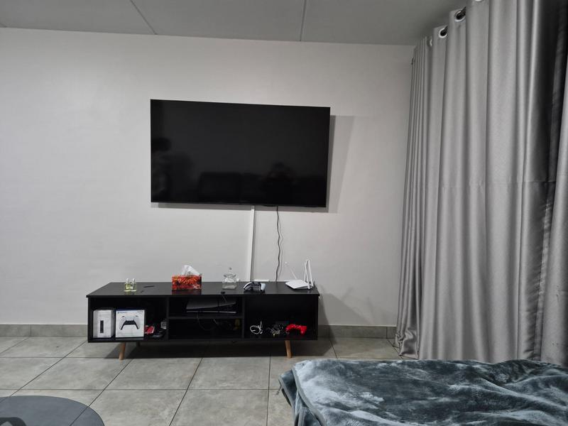 2 Bedroom Property for Sale in Raslouw Gauteng
