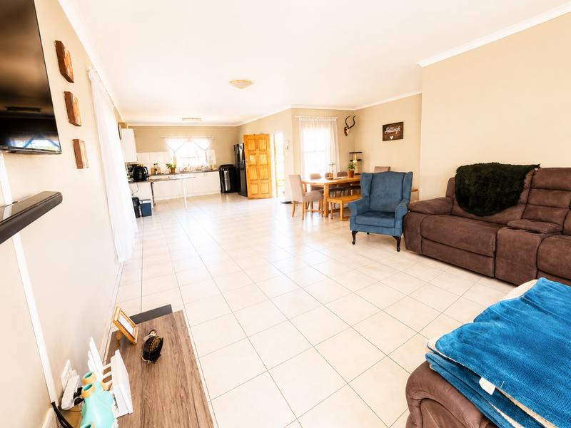 To Let 3 Bedroom Property for Rent in Strubenvale Gauteng