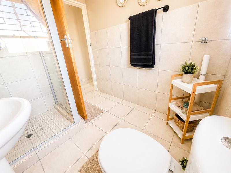 To Let 3 Bedroom Property for Rent in Strubenvale Gauteng