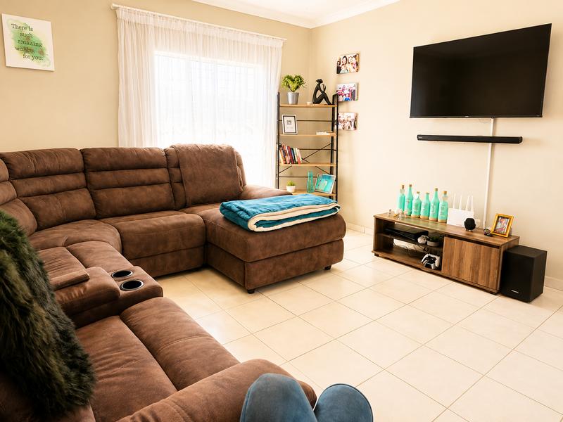 To Let 3 Bedroom Property for Rent in Strubenvale Gauteng