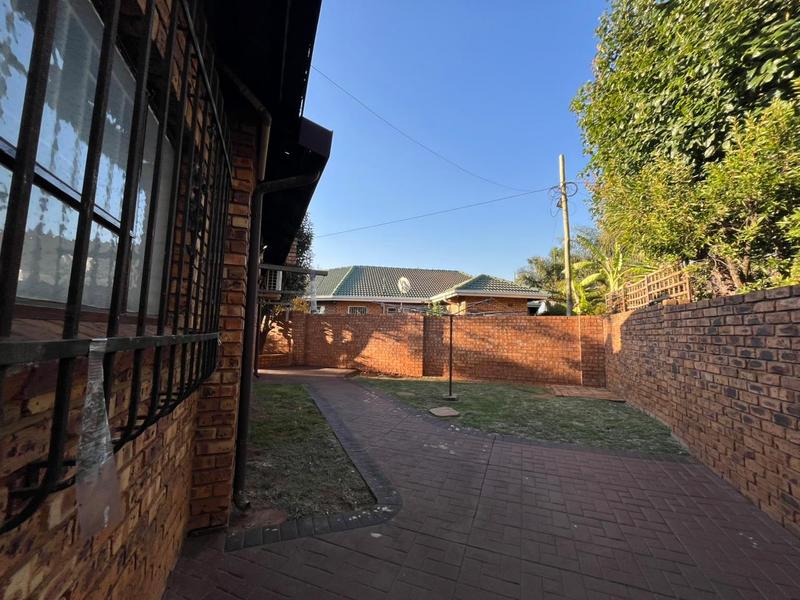 4 Bedroom Property for Sale in Sunward Park Gauteng