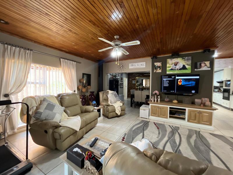 4 Bedroom Property for Sale in Sunward Park Gauteng