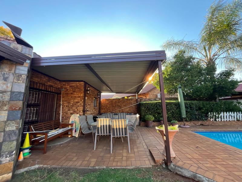 4 Bedroom Property for Sale in Sunward Park Gauteng