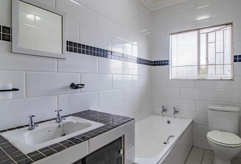 3 Bedroom Property for Sale in Brackenhurst Gauteng