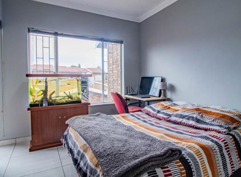 3 Bedroom Property for Sale in Brackenhurst Gauteng