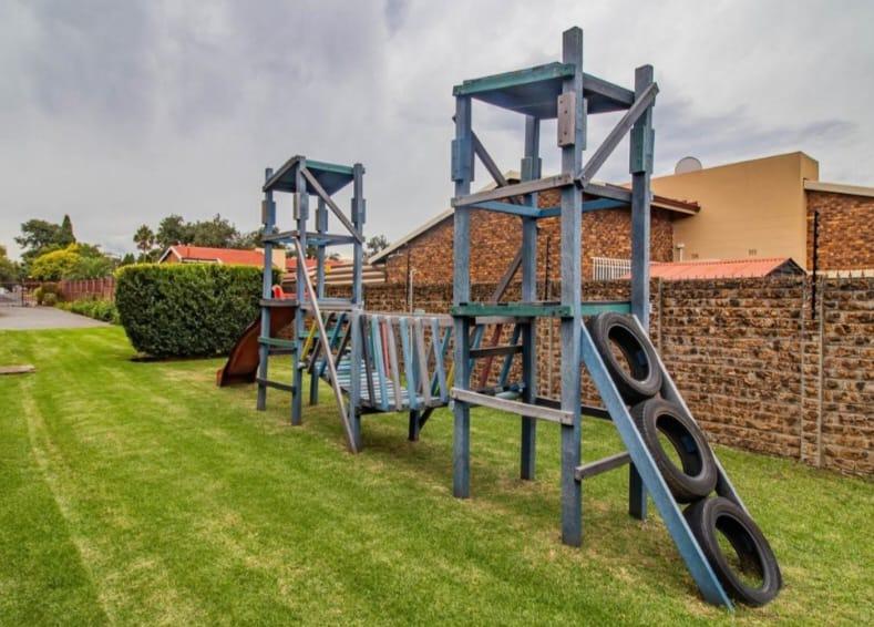 3 Bedroom Property for Sale in Brackenhurst Gauteng