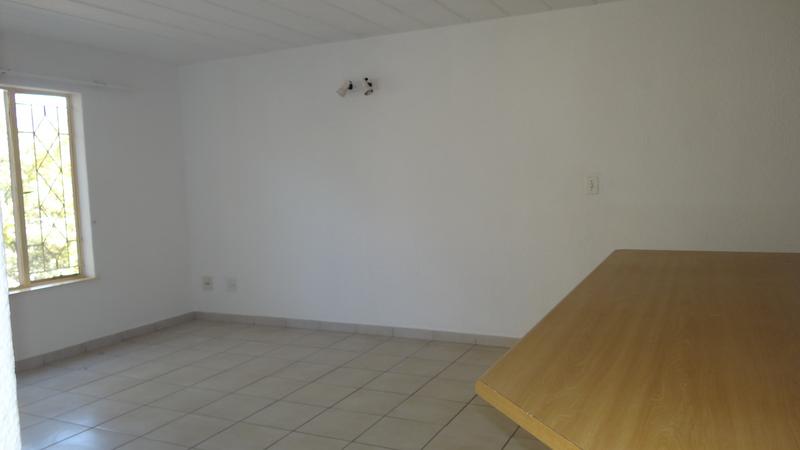 To Let 2 Bedroom Property for Rent in Helderkruin Gauteng