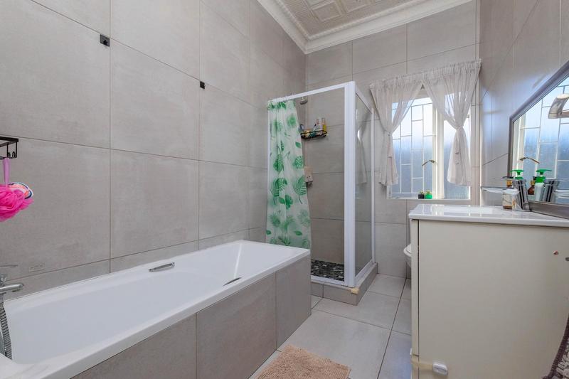 3 Bedroom Property for Sale in Florida Gauteng