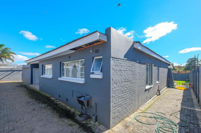 3 Bedroom Property for Sale in Florida Gauteng