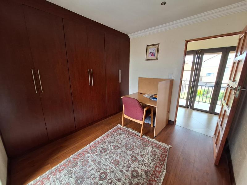 5 Bedroom Property for Sale in Thatchfield Gauteng