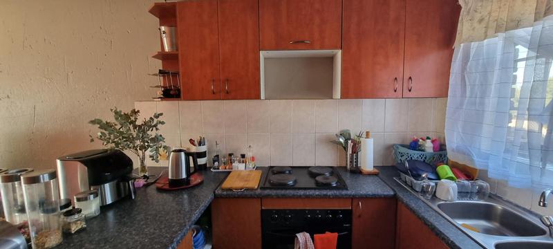 2 Bedroom Property for Sale in Heuwelsig Estate Gauteng