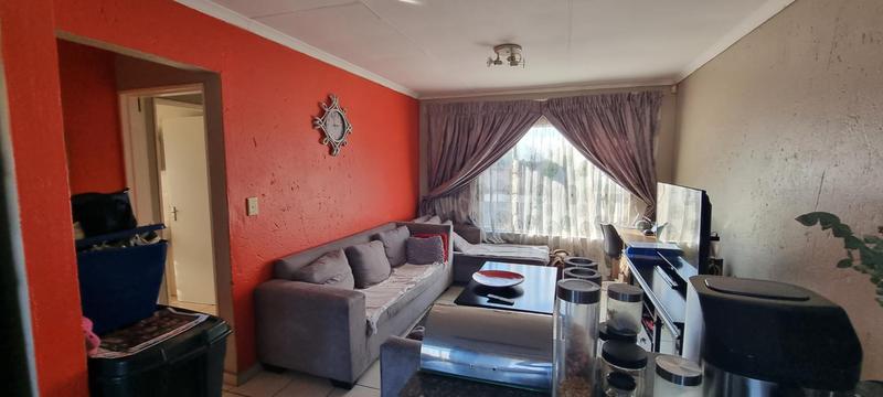 2 Bedroom Property for Sale in Heuwelsig Estate Gauteng