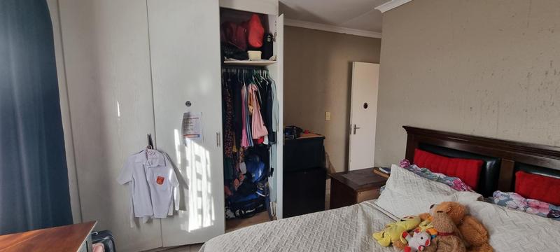 2 Bedroom Property for Sale in Heuwelsig Estate Gauteng
