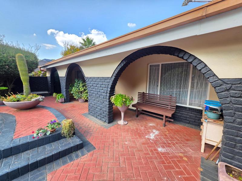 4 Bedroom Property for Sale in Golf Park Gauteng