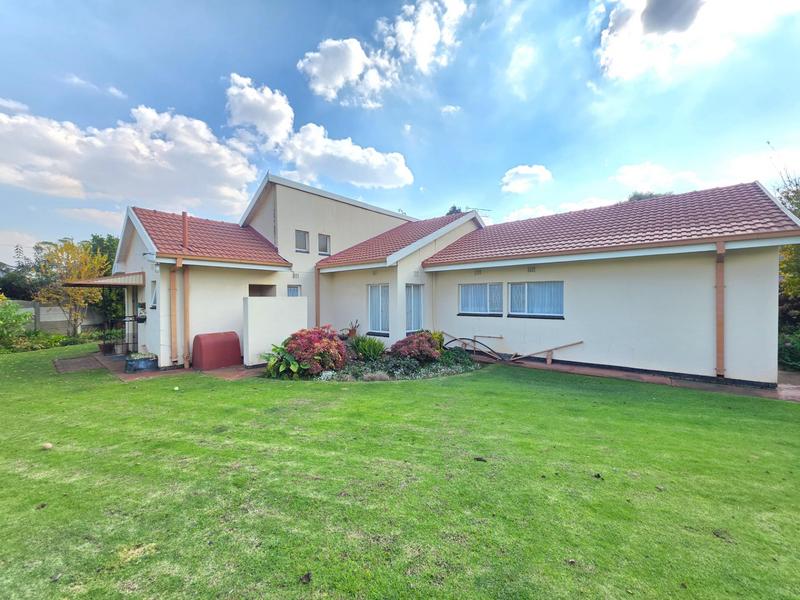 4 Bedroom Property for Sale in Golf Park Gauteng