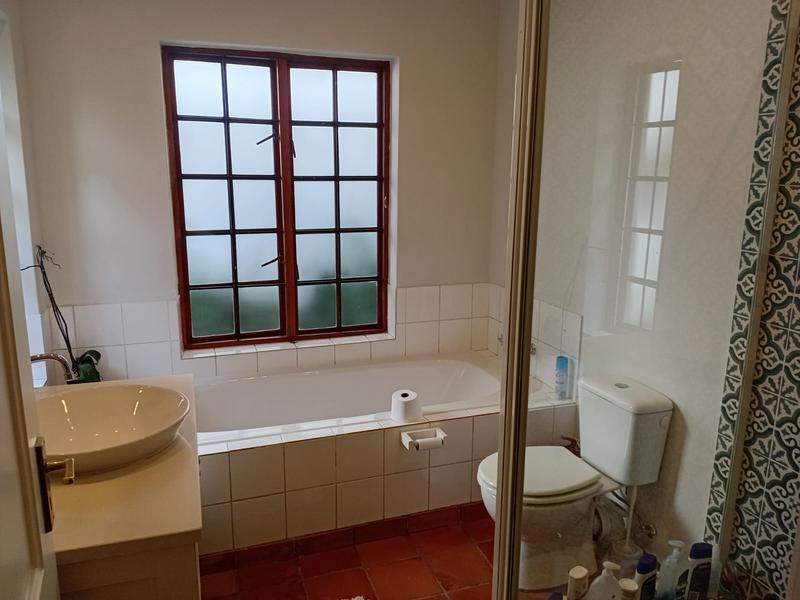 To Let 2 Bedroom Property for Rent in Craighall Park Gauteng