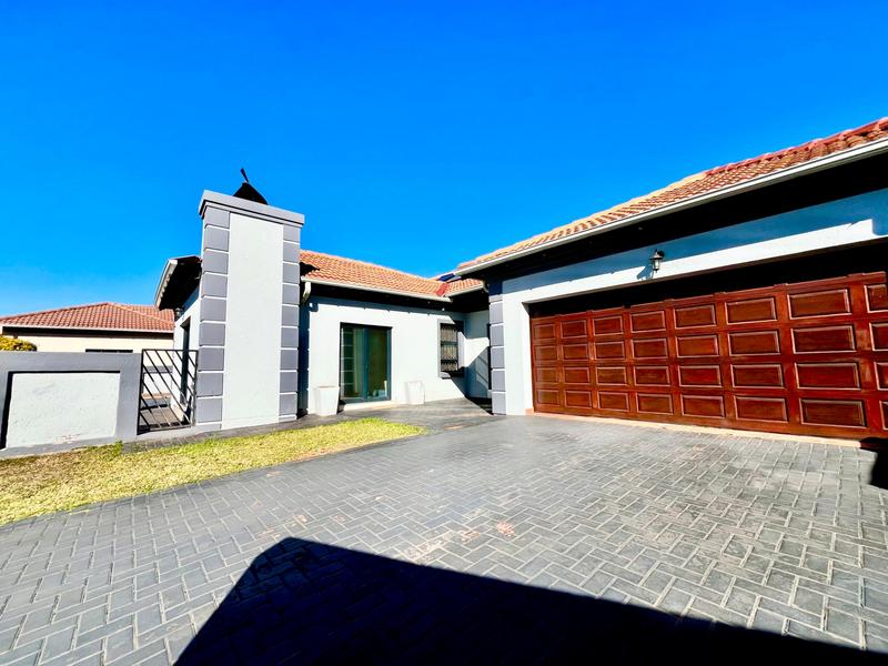 To Let 3 Bedroom Property for Rent in Montana Gauteng