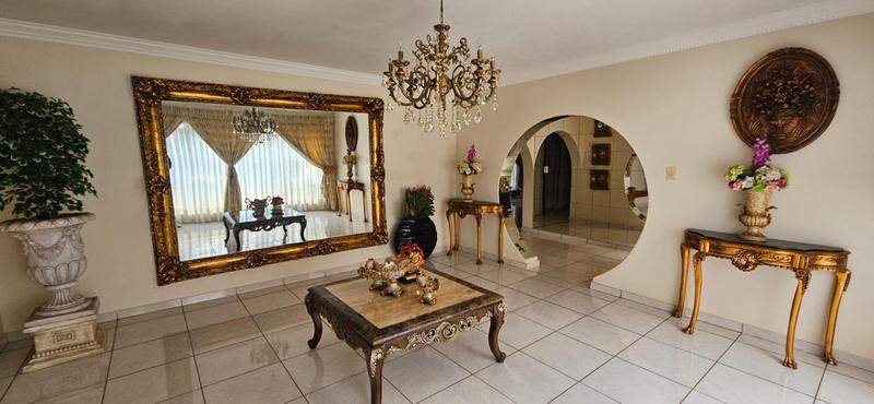 5 Bedroom Property for Sale in Theresa Park Gauteng
