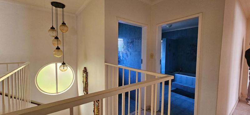 5 Bedroom Property for Sale in Theresa Park Gauteng