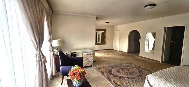 5 Bedroom Property for Sale in Theresa Park Gauteng