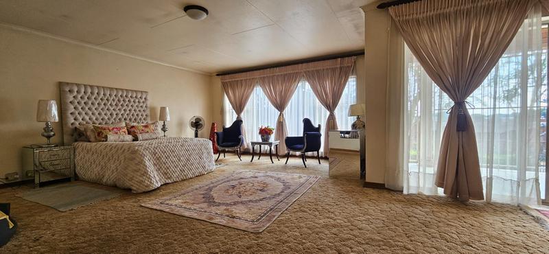 5 Bedroom Property for Sale in Theresa Park Gauteng
