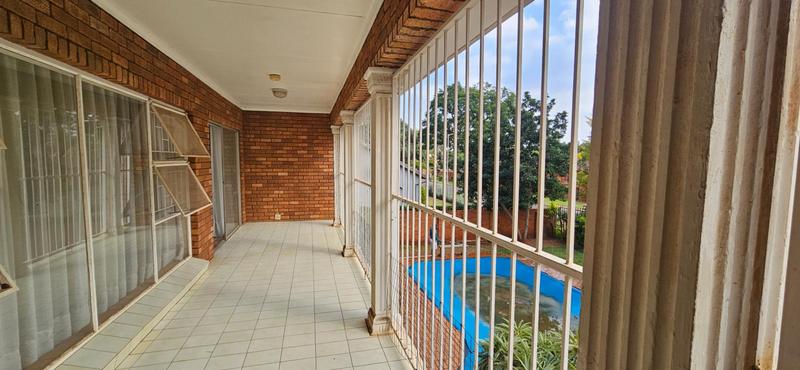 5 Bedroom Property for Sale in Theresa Park Gauteng