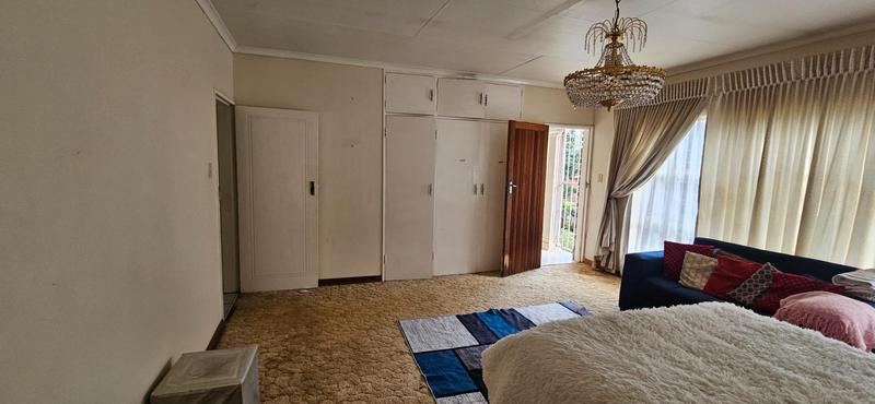 5 Bedroom Property for Sale in Theresa Park Gauteng