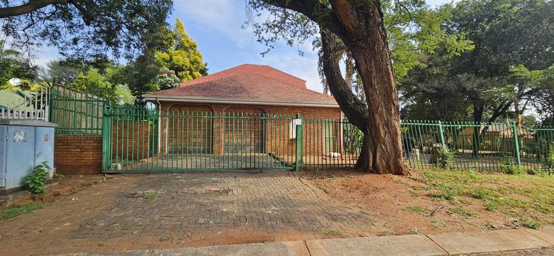5 Bedroom Property for Sale in Theresa Park Gauteng