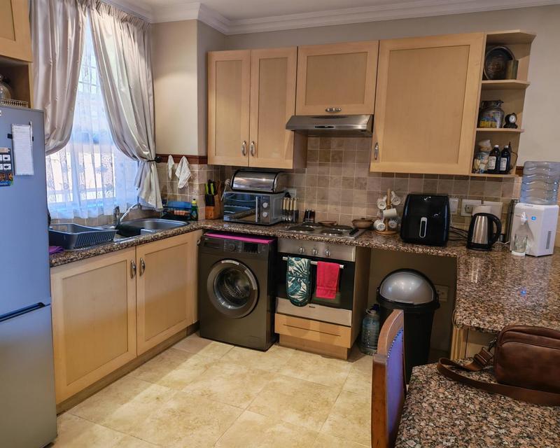 1 Bedroom Property for Sale in Newlands Gauteng