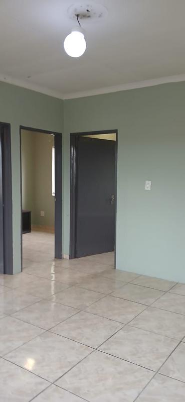 2 Bedroom Property for Sale in Fleurhof Gauteng