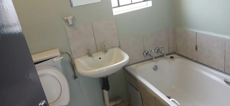 2 Bedroom Property for Sale in Fleurhof Gauteng