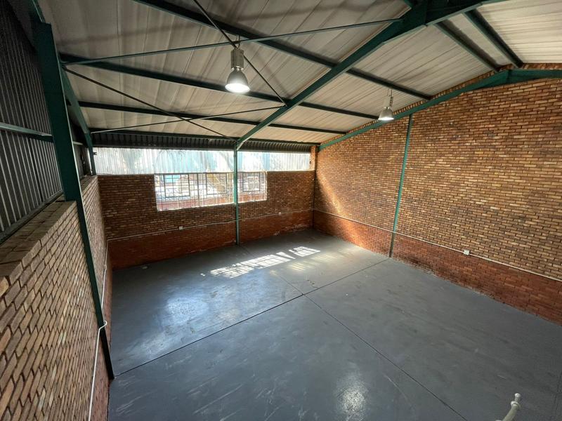 To Let Commercial Property for Rent in Hennopspark Gauteng