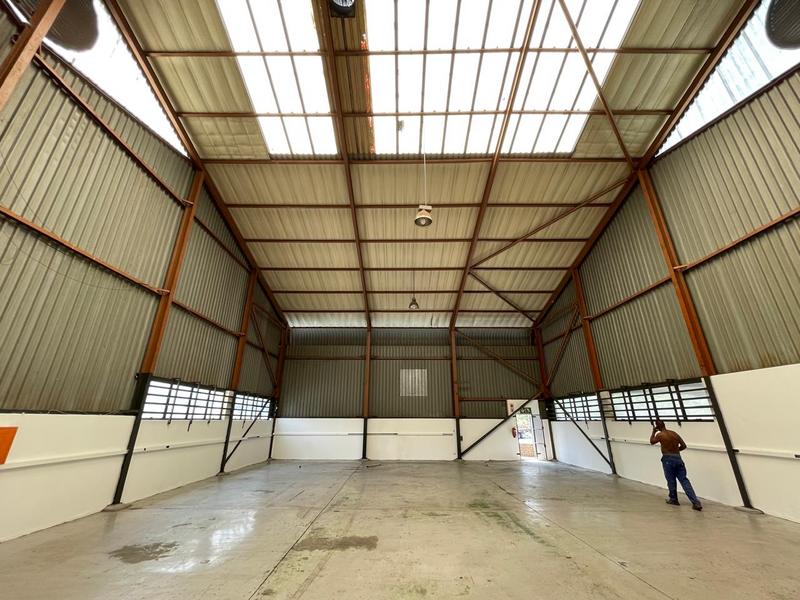 To Let Commercial Property for Rent in Rooihuiskraal Gauteng