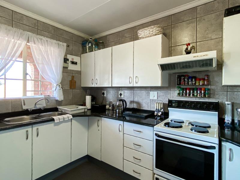 7 Bedroom Property for Sale in Kempton Park Ext 4 Gauteng