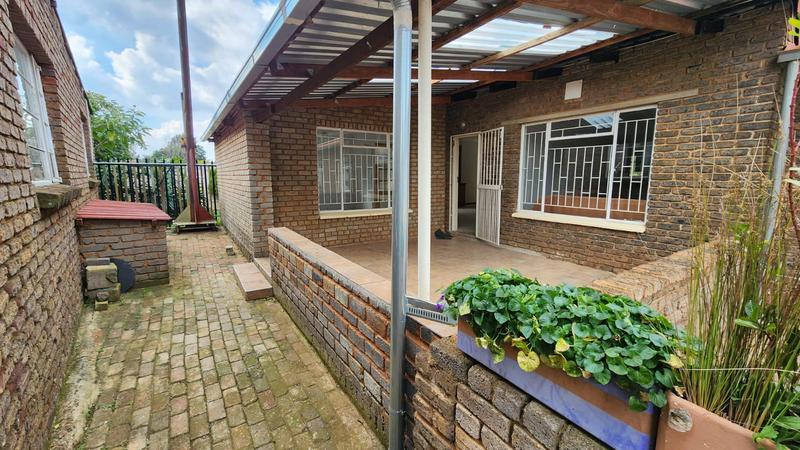 3 Bedroom Property for Sale in Hillside Gauteng