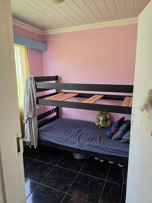 2 Bedroom Property for Sale in Linmeyer Gauteng