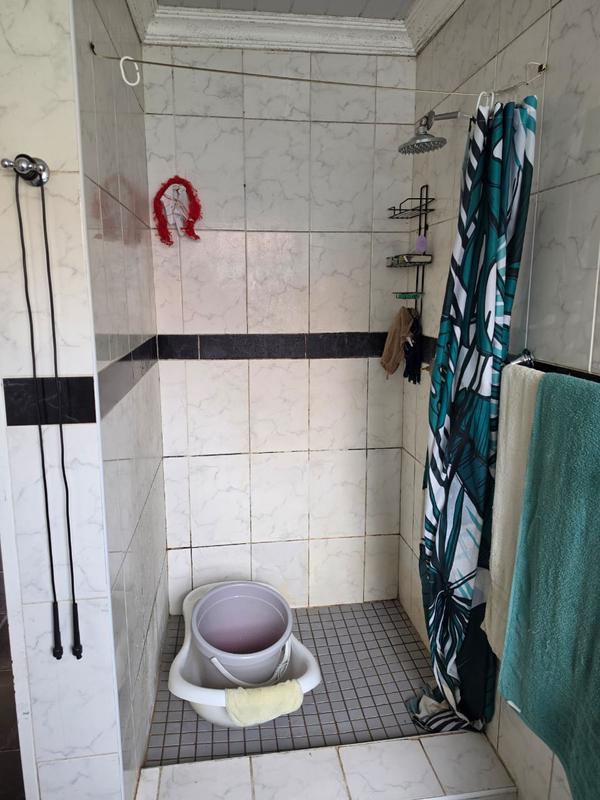 2 Bedroom Property for Sale in Linmeyer Gauteng