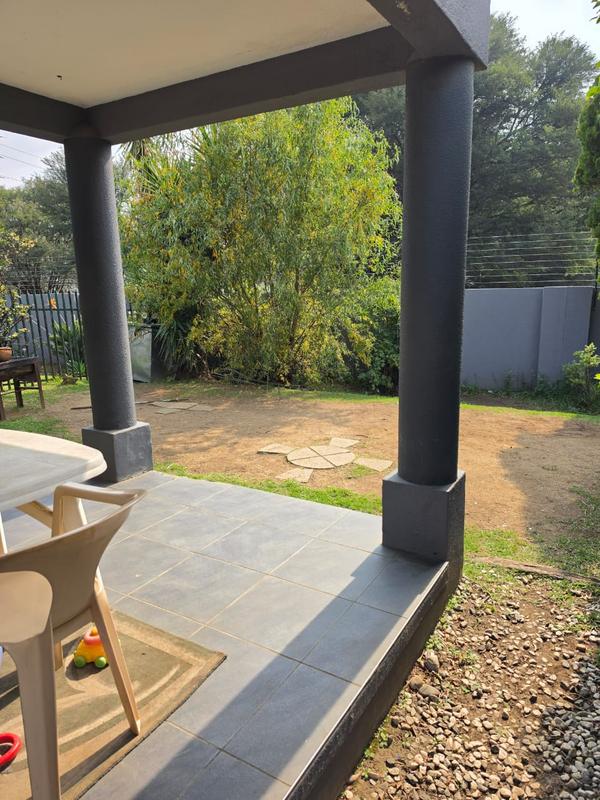 2 Bedroom Property for Sale in Linmeyer Gauteng