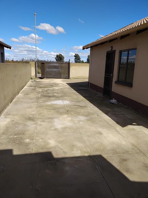 3 Bedroom Property for Sale in Windmill Park Gauteng