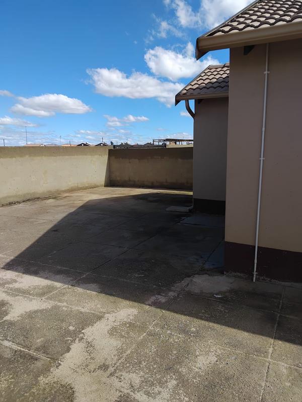 3 Bedroom Property for Sale in Windmill Park Gauteng