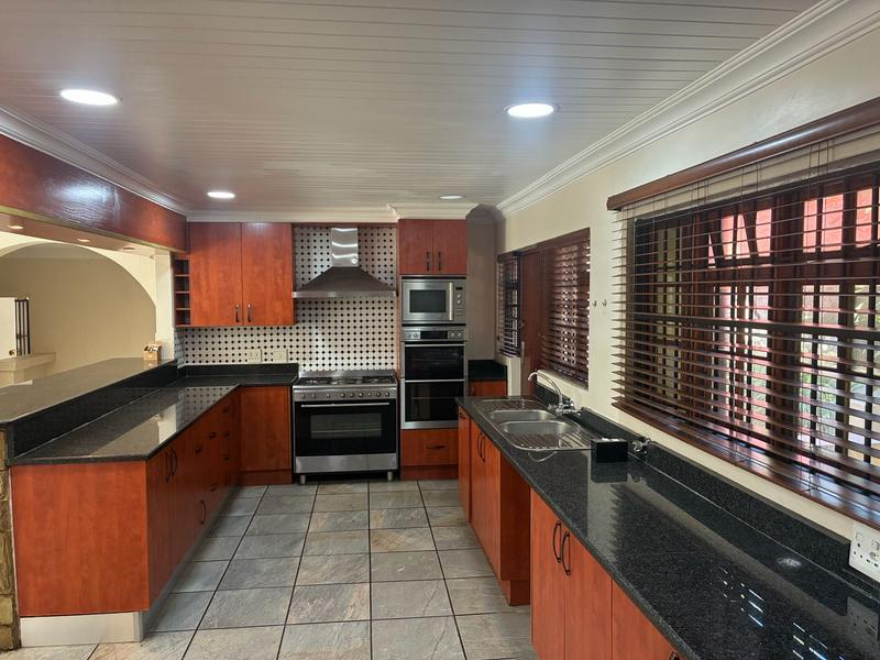 To Let 4 Bedroom Property for Rent in Waterkloof A H Gauteng