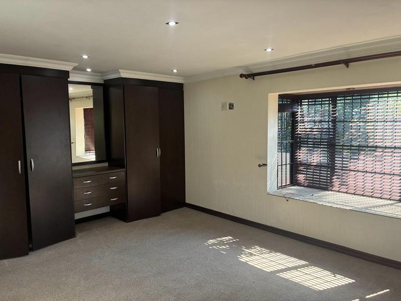 To Let 4 Bedroom Property for Rent in Waterkloof A H Gauteng